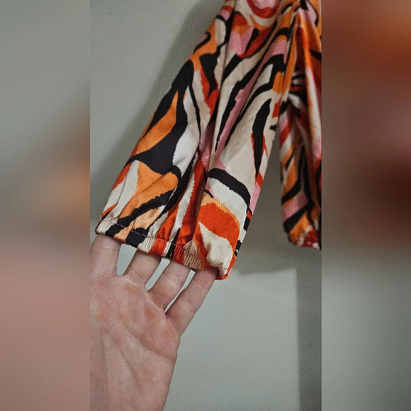 MILEY+MOLLY Surplice front long sleeve loose fit blouse top. Red/pink. MED - Picture 8 of 13